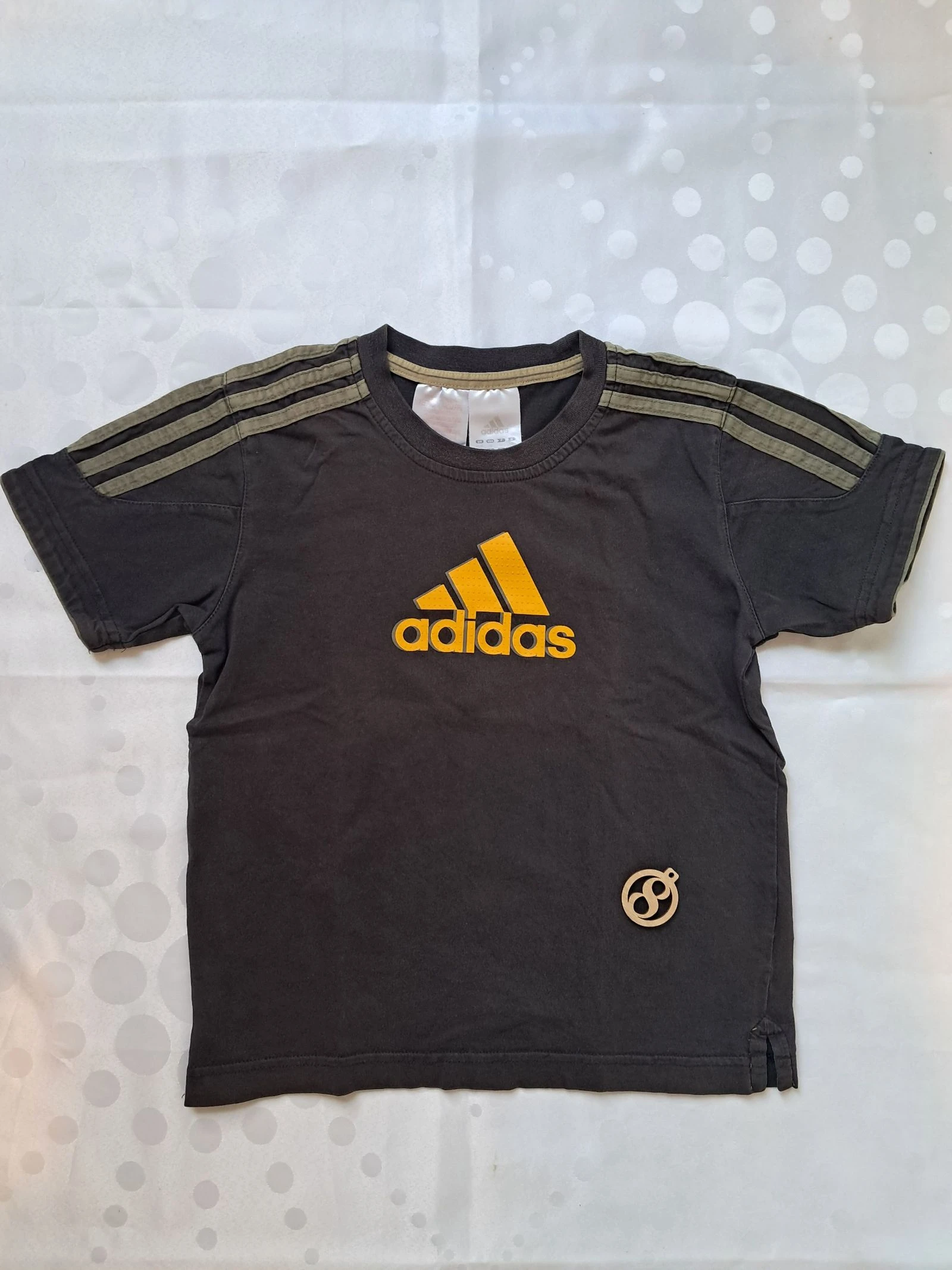Tee-shirt manche courte Adidas taille 8ans 